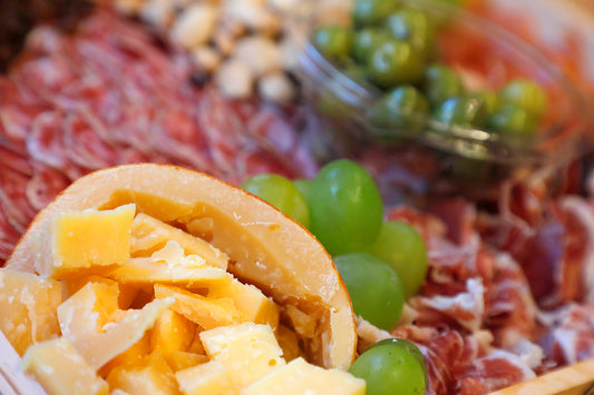 TABLA DE QUESO Y EMBUTIDO PARA 3-4 PERSONAS